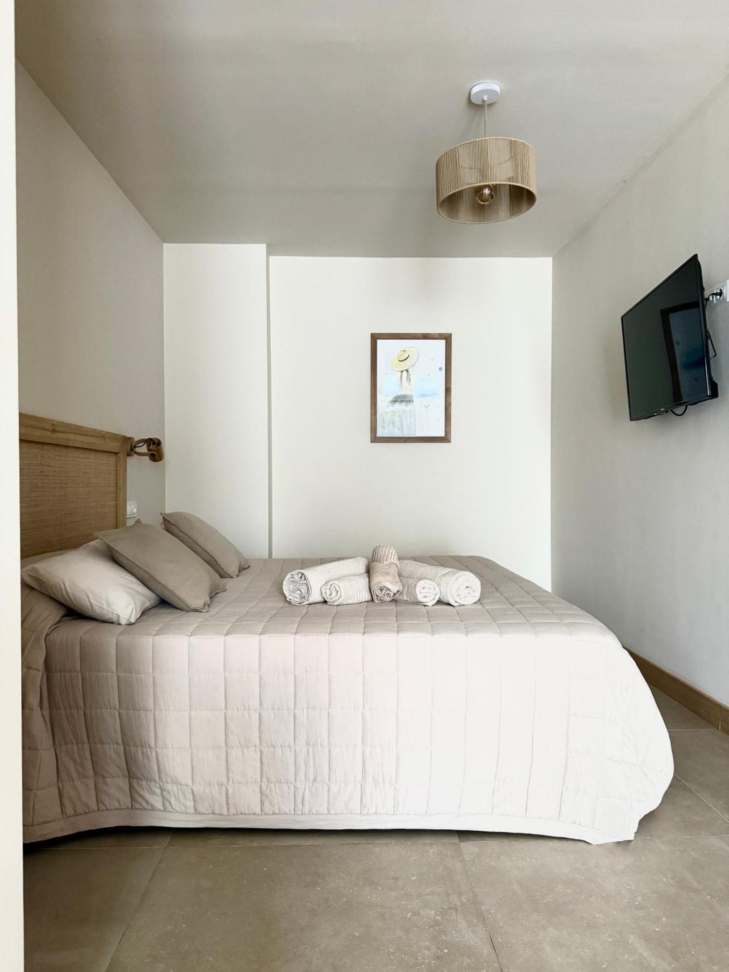 Alojamiento Rural Finca Azucena Suite Кониль-де-ла-Фронтера Экстерьер фото