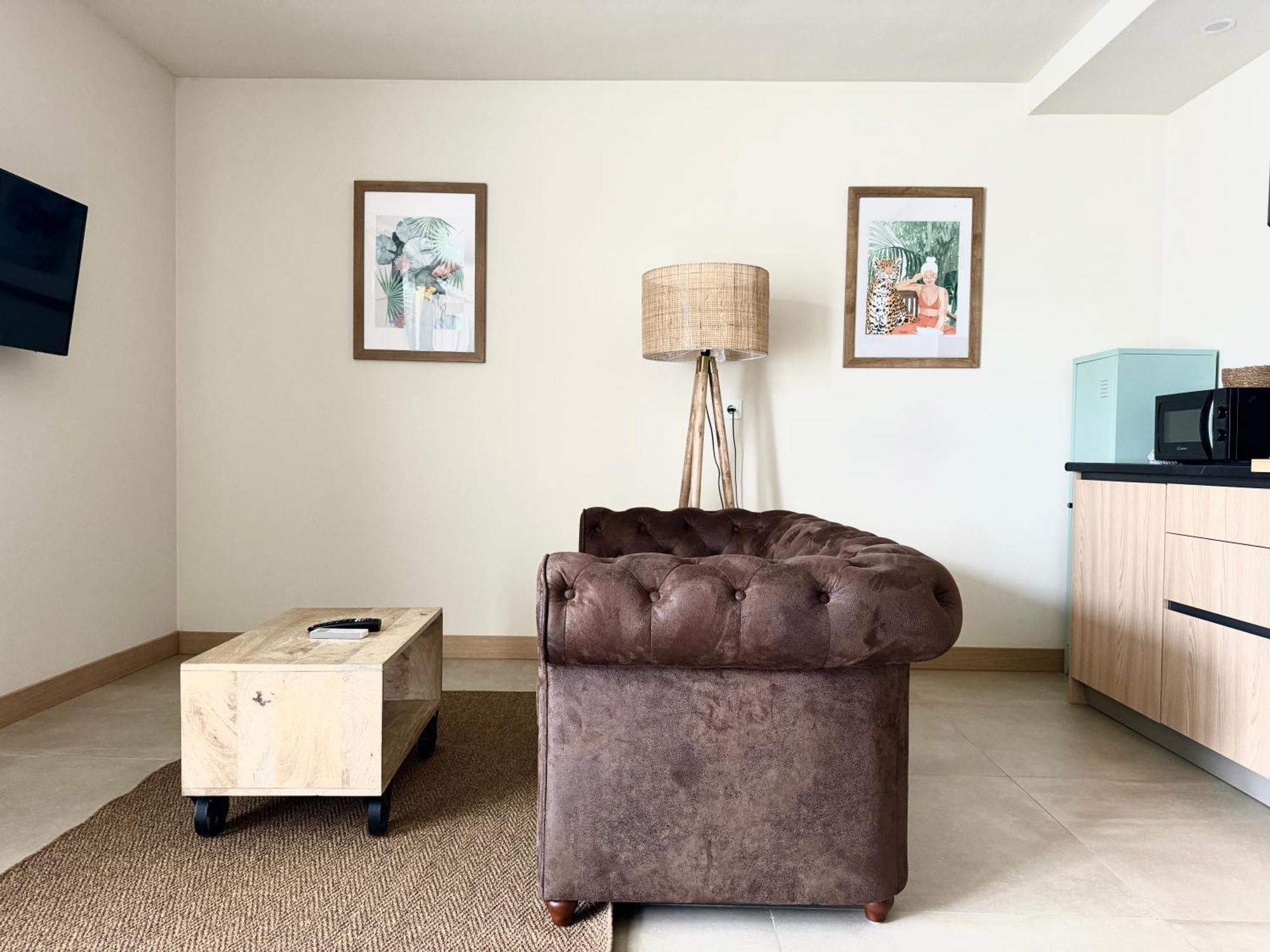 Alojamiento Rural Finca Azucena Suite Кониль-де-ла-Фронтера Экстерьер фото